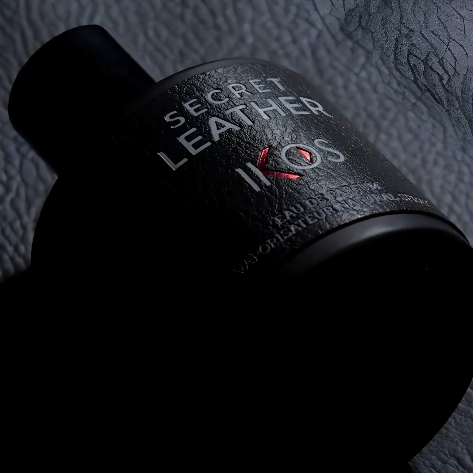Ikos Secret Leather EDP