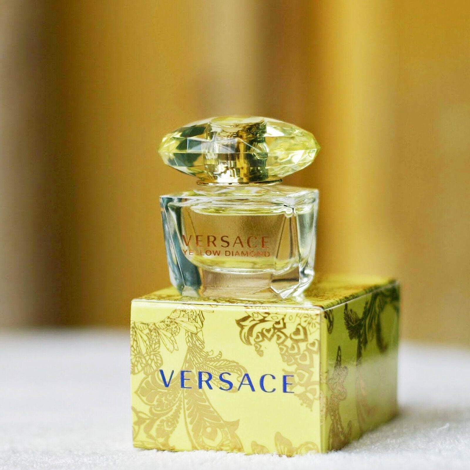 Versace Yellow Diamond EDT Body Lotion Set | My Perfume Shop